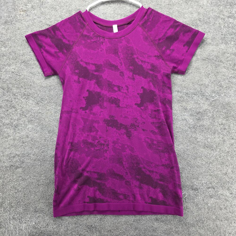 Athleta Shirt Womens S Purple Camouflage Crew Neck Stretch Short Sleeve